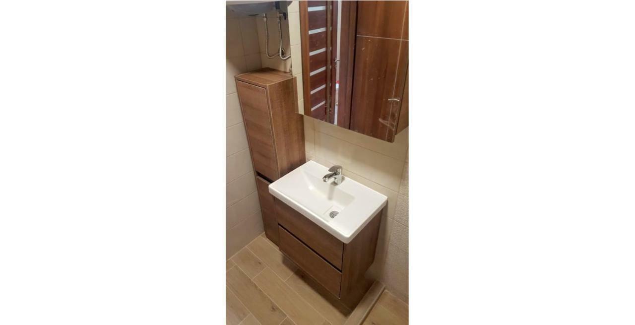 Monika Apartment Тиват Экстерьер фото