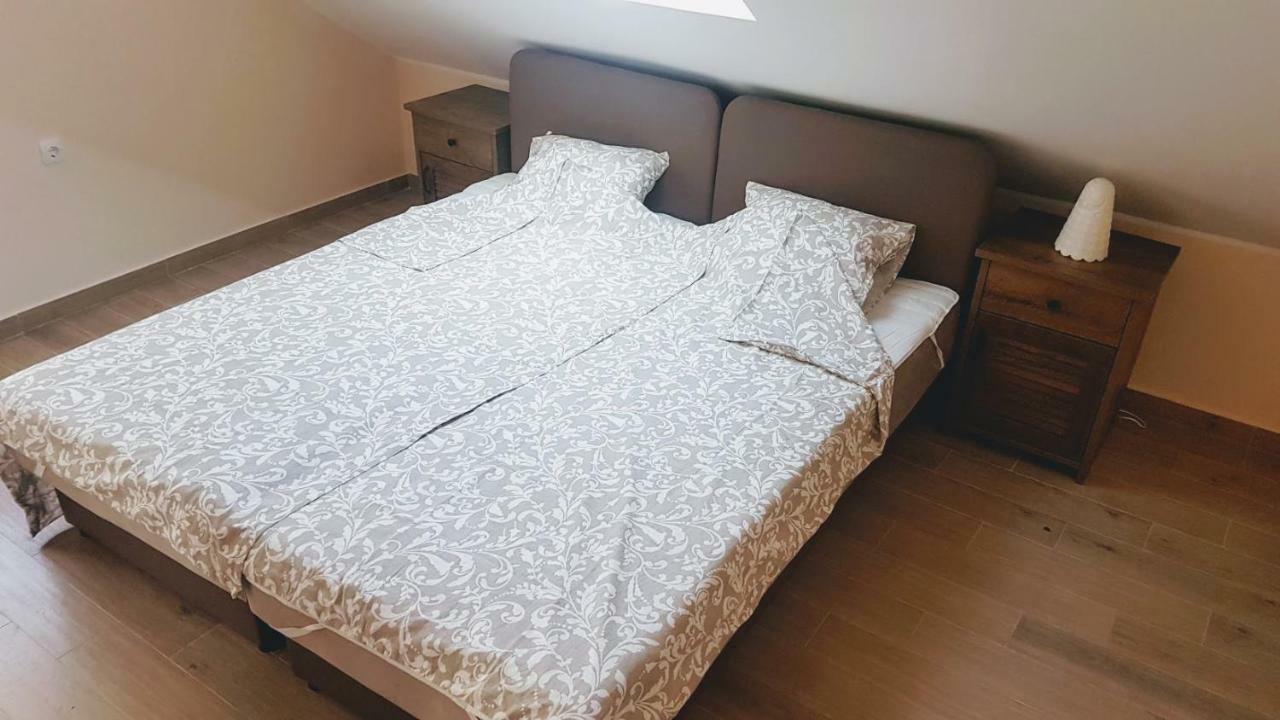 Monika Apartment Тиват Экстерьер фото